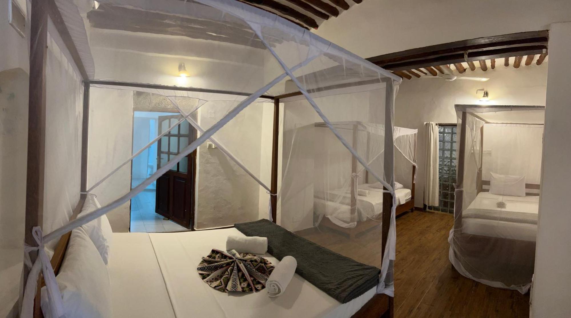 Stone Town House Hostel Zanzibar Exterior photo