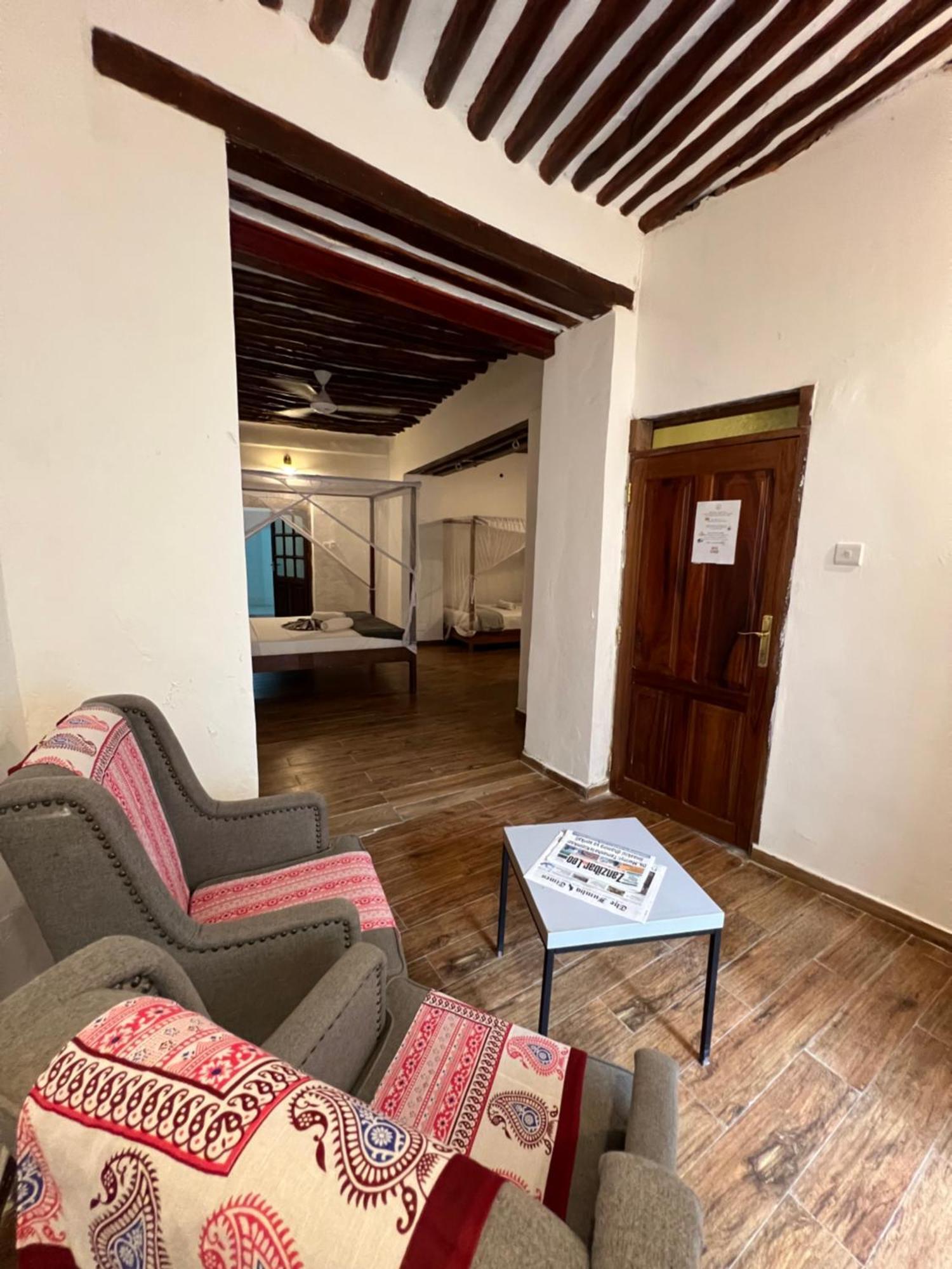Stone Town House Hostel Zanzibar Exterior photo