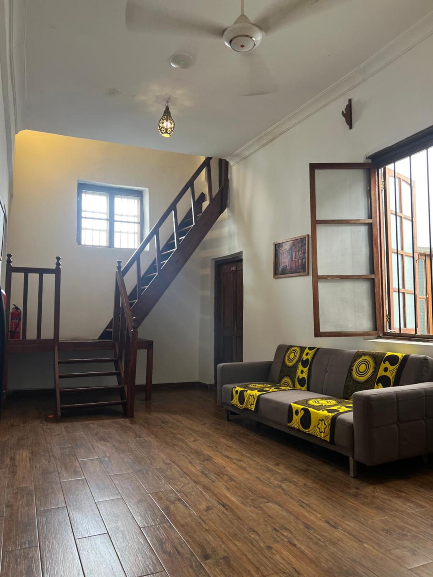 Stone Town House Hostel Zanzibar Exterior photo
