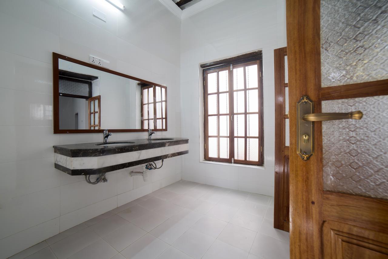 Stone Town House Hostel Zanzibar Exterior photo